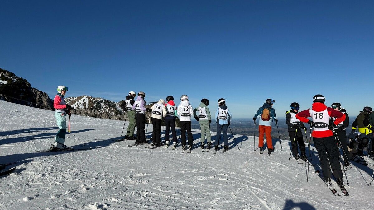 Gruppe von Skifahrern