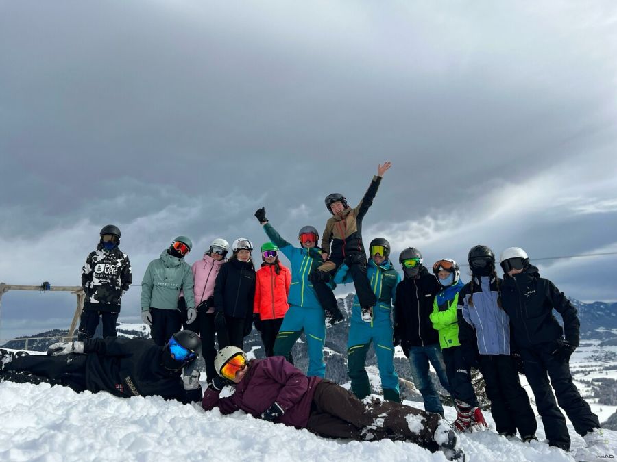 Gruppe von Skifahrern