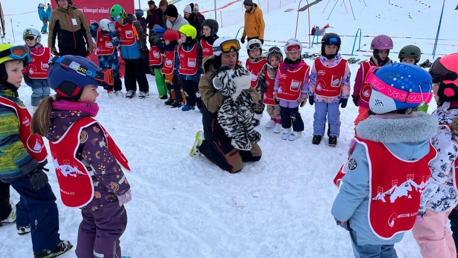 Kinder im Schnee